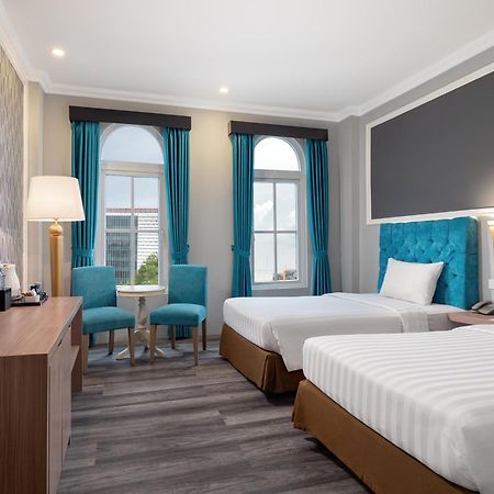 Luminor Hotel Palembang By Wh Free Massage 10 Minutes Екстер'єр фото