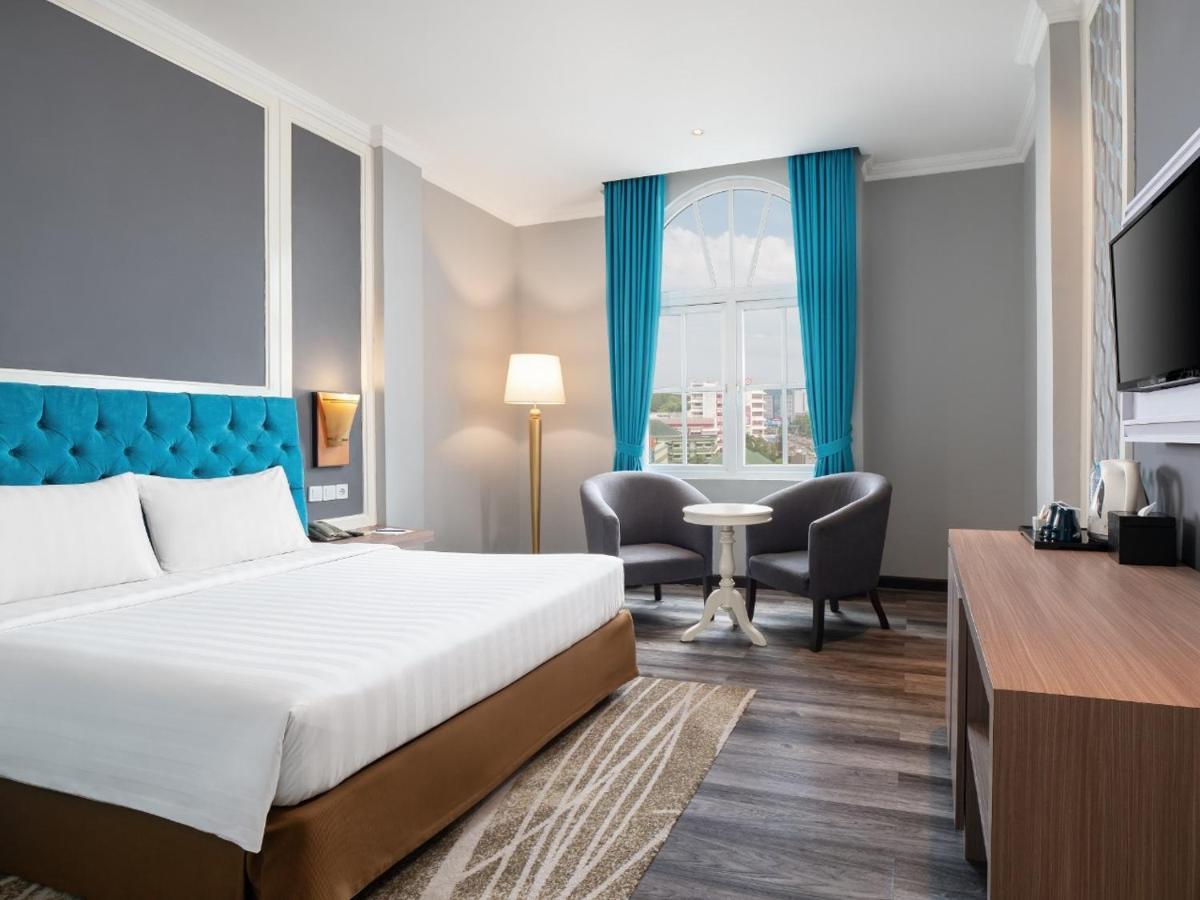 Luminor Hotel Palembang By Wh Free Massage 10 Minutes Екстер'єр фото