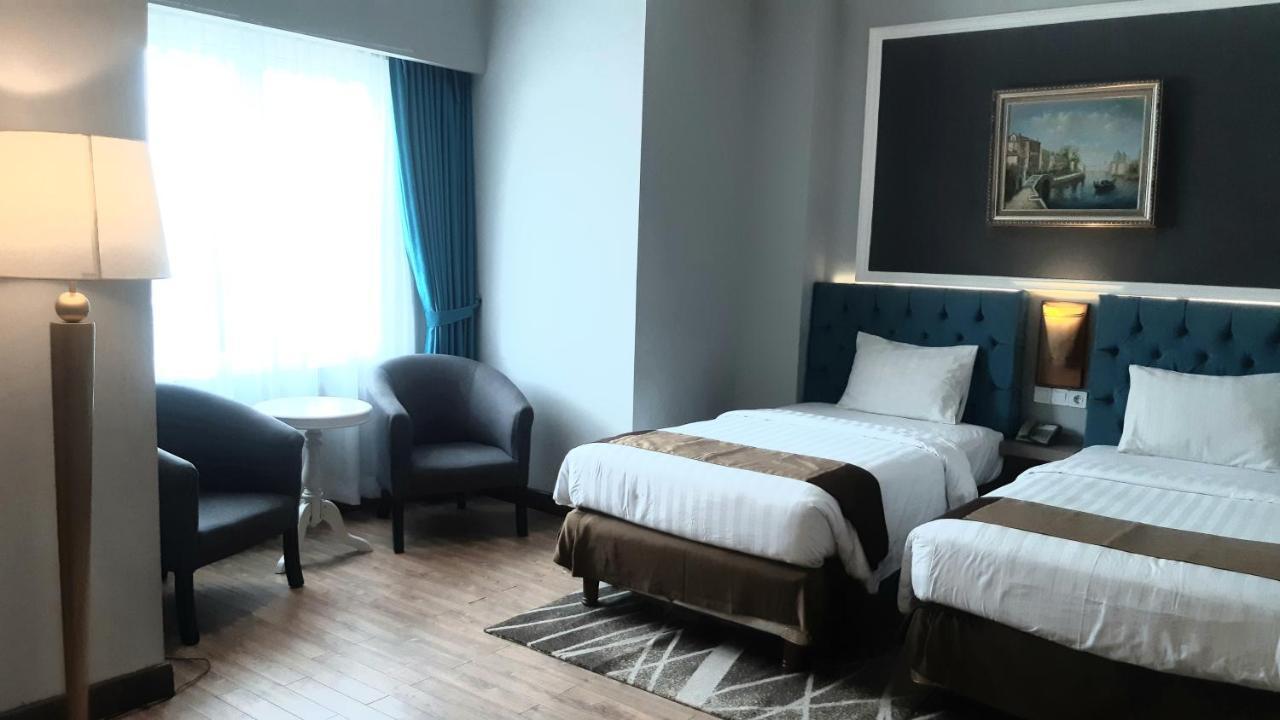 Luminor Hotel Palembang By Wh Free Massage 10 Minutes Екстер'єр фото
